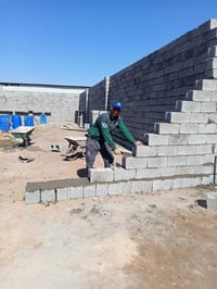 كوادر بناء • كادر تصعيد مواد • مقاولات كاملة