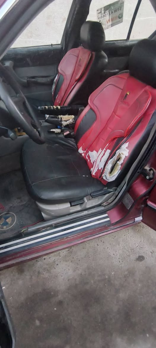 السلام عليكم 
بي ام دبليو 520 للبيع او مراوس
محرك مسكر فانوس
كير عادي
تايرات جدد
حداديه اماميه خلفيه جدد
تبريد شغال
شاشه تاب
كامره خلفيه
فتحه سقف سلايت
جام جوبي
منضومة زنون 
كهربائيات كله شغاله 
محرك وكير مكفولة
رقم تريد تحويل تريد وكاله 
مكان سياره كربلاء المقدسة
رقم ***********
سياره بيها جراد قماره وبنيد 
السعر 40 و بيها مجال
