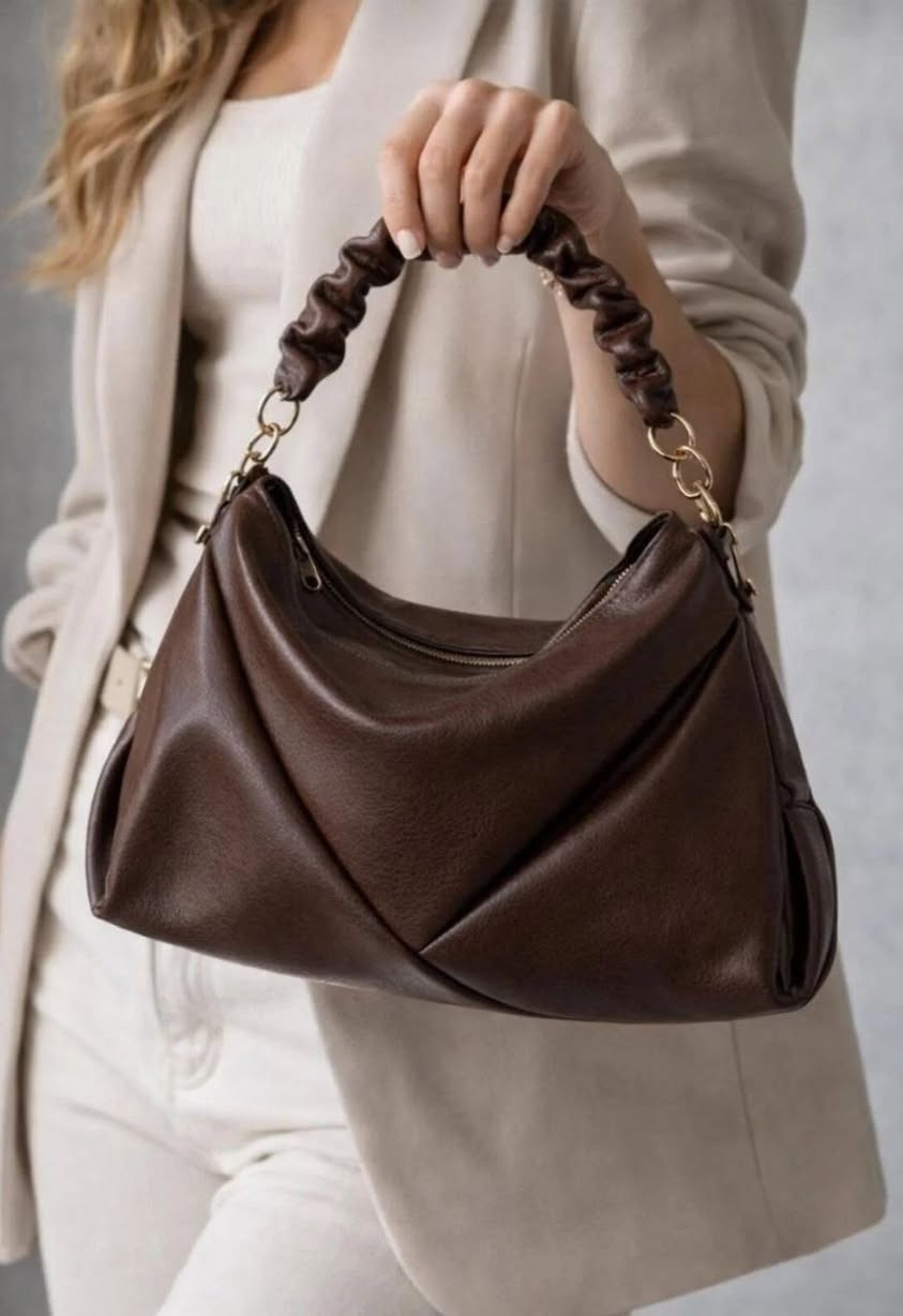 �✨ رمضان مبارك عليكم جميعاً ✨🌙
أروع صيحات الموضة والأناقة 👛🔥

🔥🎁 عرض خاص بمناسبة الشهر الفضيل 🎁🔥
اشتري 3 حقائب تركية
الرابعة هدية مع توصيل مجاني 🚚✨

📦 الكمية محدودة… احجز الآن قبل نفاد العرض

https://t.me/frashamoda


**إذا كنت صاحب هذا الإعلان وتريد حذفه لأي سبب، رجاءا أرسل رسالة إلى الدعم الفني**