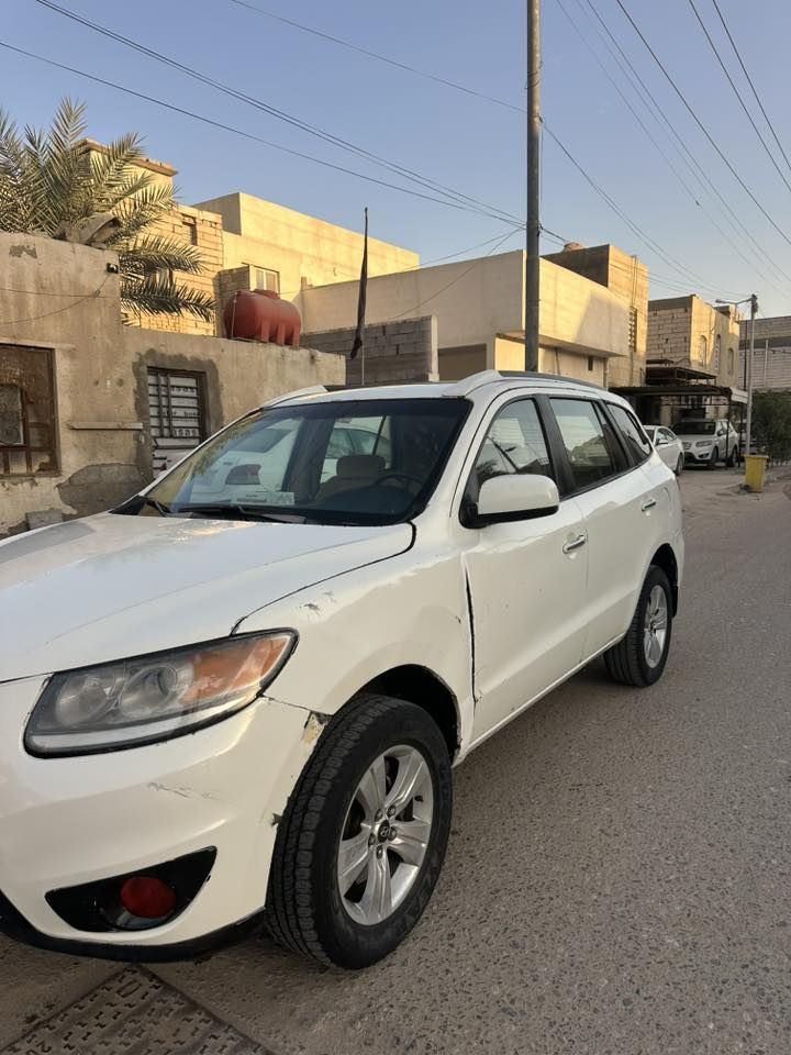 السلام عليكم سنتافي ادوات 2012 فول مواصفات تنته شاشه تحكم ستيرن بانزين السياره بانزين مو كاز مكينه كير حداده حلوه متومه رقم وسنويه شرط الحاسبه مكانها بصره السعر 48 وبيها مجال 
***********
