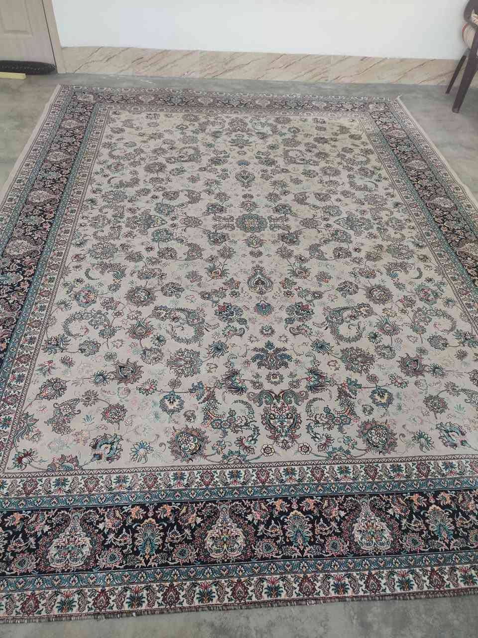 یەک تاک فەرشی ئێرانی 700شانەی ئەسڵی دەرەجەیەک بۆفرۆشتن قییاسی3بە4بێ دڕانووبێسووتان لەسەیدسادقنرخی165هەزار زۆر موناسب
***********
***********
