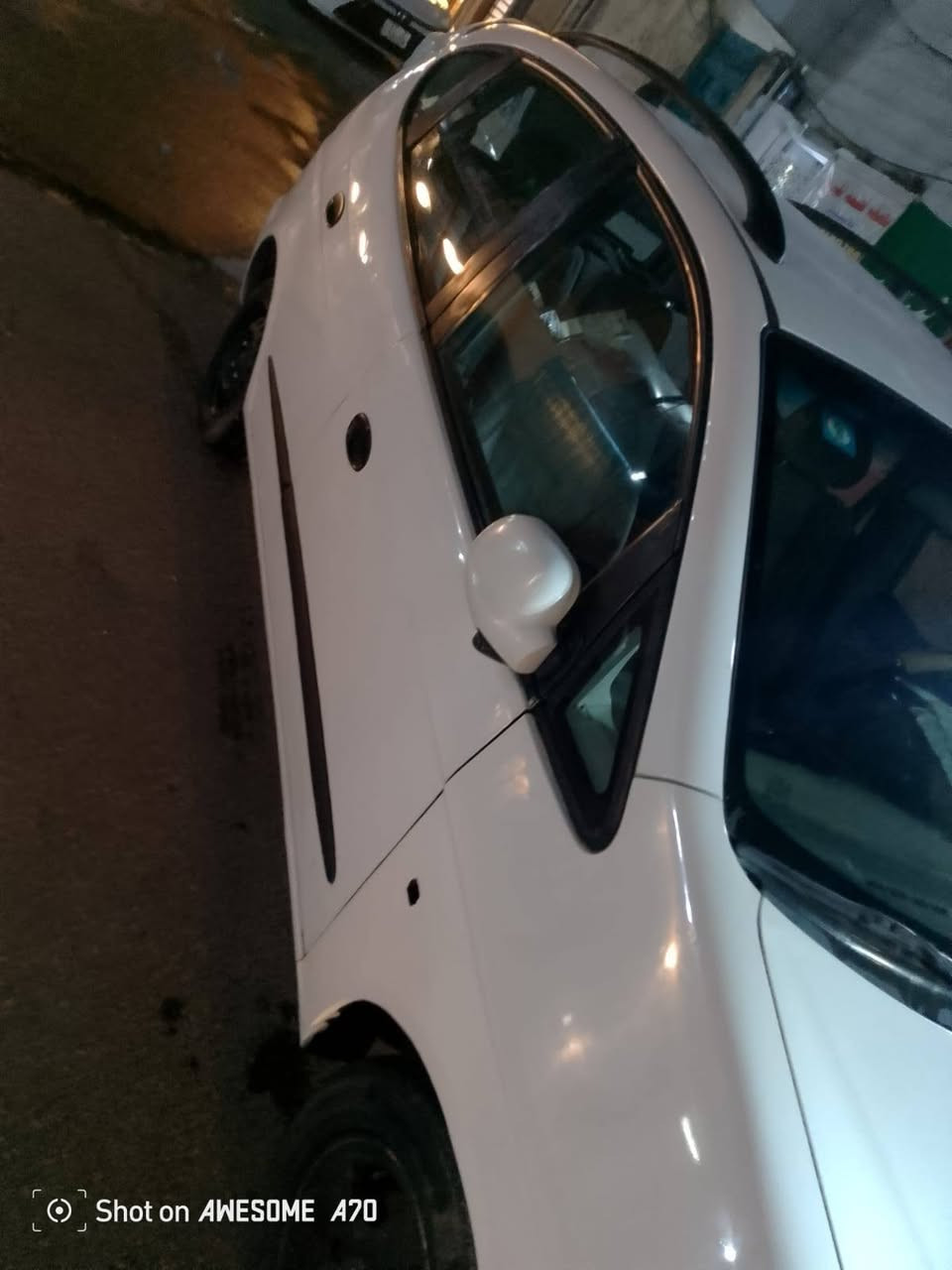 من رخصه مدير الكروب المحترم موديل  دايو ريزو 2001  مكينه وكير اوتوماتيك خير من الله محرك 2000 رقم بغداد انكليزي سياره بلادي العنوان بغداد مدينه الصدر شارع الفلاح هزه جديدة  سنويه جديده صبغ في الجاملغ الايمن فقط سيارة نظيفه الاستفسار على الرقم *********** وغير متواجد على الفيس
