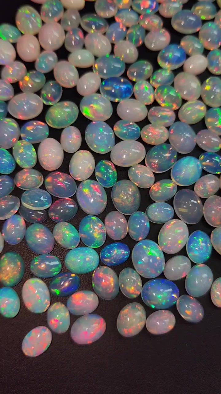 Opal cabushan
Itopiyan mince 
Total wt 237 ct 
Pis 229 
Size 6×8 7×9 8×10 
180 usd dollar for all


**إذا كنت صاحب هذا الإعلان وتريد حذفه لأي سبب، رجاءا أرسل رسالة إلى الدعم الفني**