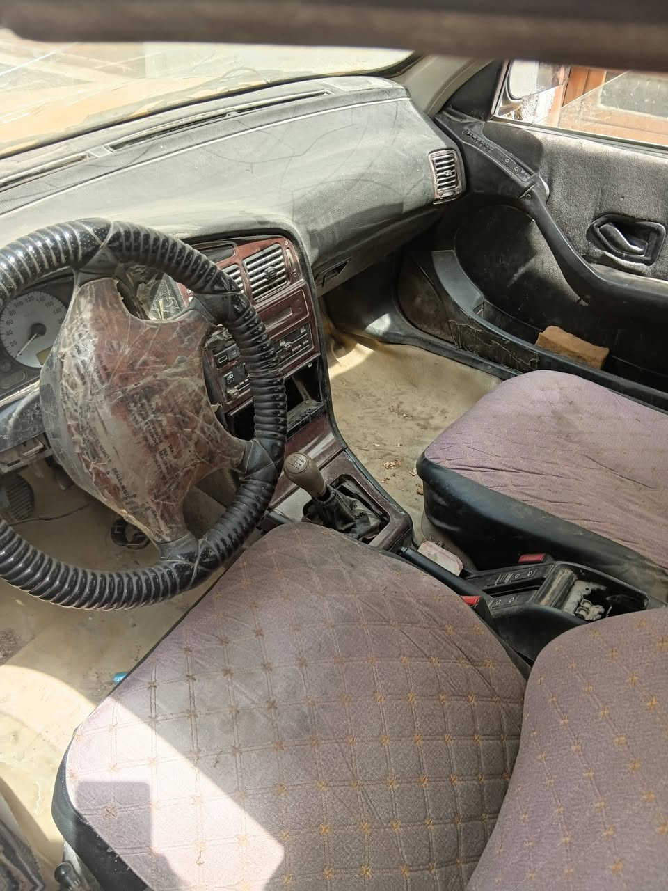 بيجو بارس رقم احمر سنويه عظم مكان بغداد بدون راعي ٧٥٠ الف ***********
