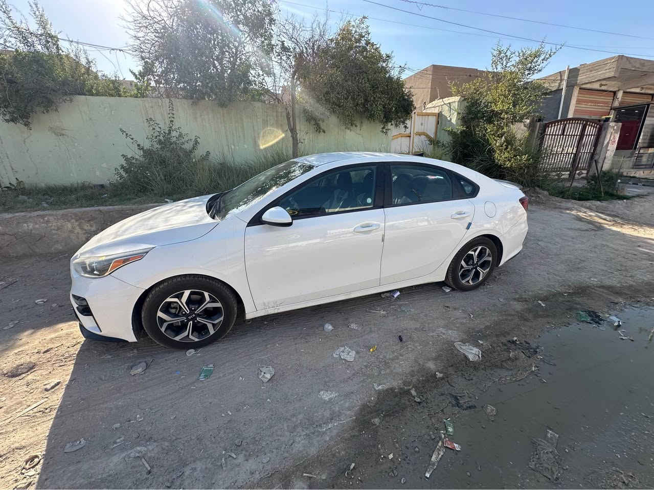 محرك دوش 2000 كير AT السياره ماشيه 109mi بحالة جيدة جدا جدا الحادث مثل ما موضح بالصورة فقط حادث امريكا 
للاستفسار الاتصال على الرقم *********** او مراسلة الصفحة حلة, بابل
