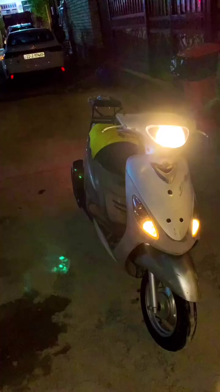 سلام عليكم اخوان دراجه ماكس منغولي لبيع دراجه كامله من كل نواحي كهربائيات كله شغاله اي نقص ما بيه دبلات امامي خلي شغال طصته ناعمه وتخبل ختم من طول لطول نكره بكل وكت هندر شغال ضربه وحده سعر 600 وبيه مجال لطيبين عنوان بغداد البياع رقم الهاتف ***********❤️✨
