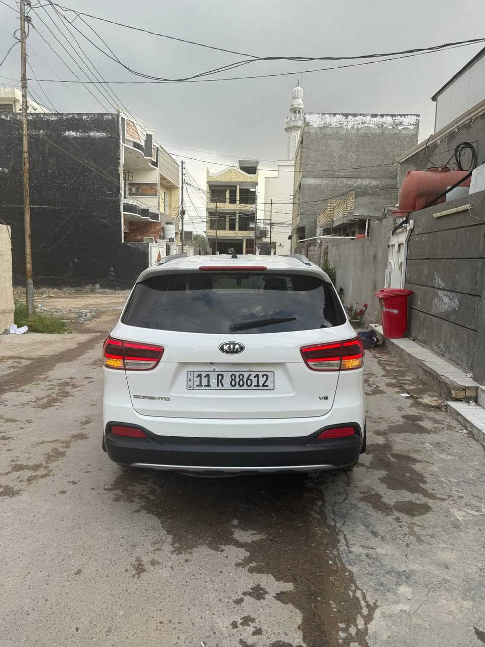 سورنتو خليجي 2016 ماشيه 166 سياره نضيفه وخير من الله صدر محرك وكير فول نشاط رقم بغداد بسمي  مكانها بغداد الدوره بدون فتحه بصمهه
7راكب
3قطع تبريد
شاسه 
مري شفط
اشاير مري
كشن كهرباء
جام اوتو
كامره حساسات
كشنات جلد
تحكم ستيرن
بردات
ABS
نضام ترحيب....
معروفه مواصفات الخليجي
السعر 185وبيها مجال بسيط للشرار
للاستفسار:-***********
