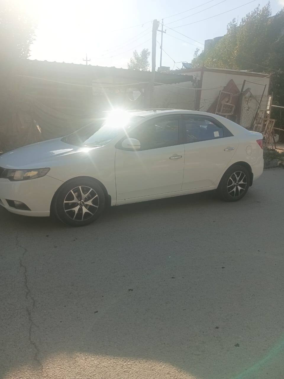 كيا سيراتو ٢٠١٢ محرك ١٦٠٠ كير مكينه شرط كفاله عامه من صبغ من تبديل فقط مكان بارد ومكان كارت مواصفات فول عدا البصمه هزه رقم باسمي ماشيه ١٩٠ تخم تاير صدر كله جديد ادامها عامه على منضومه البانزين كله جديد مكانها واسط نعمانيه سعرها ١١٧ وبيها مجال تصال فقط
***********
