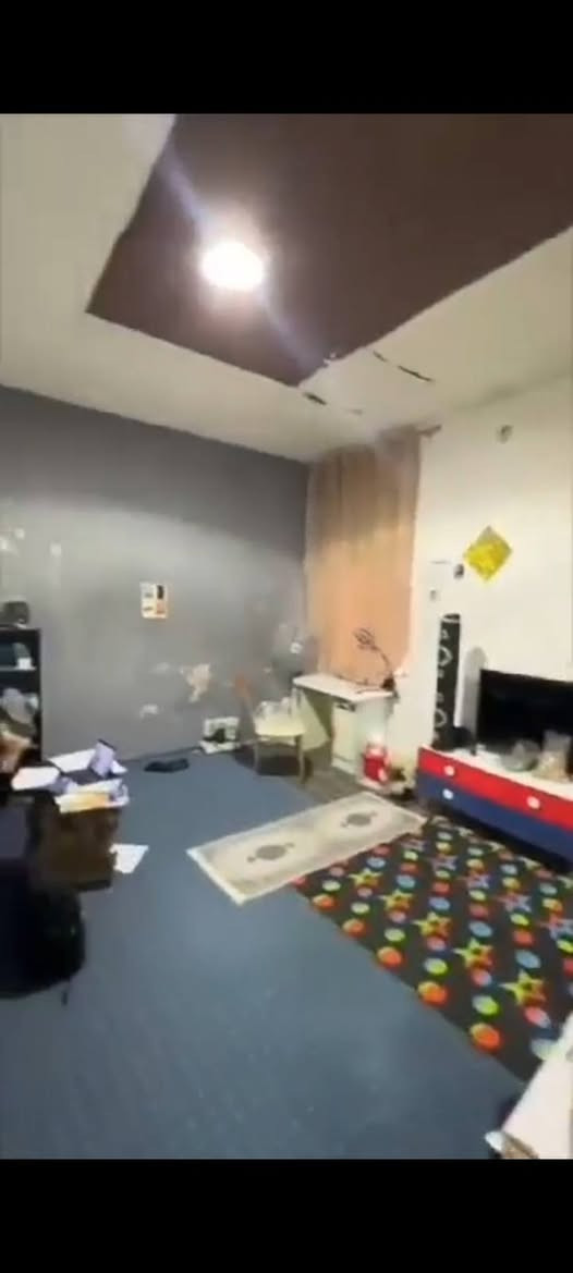 دار للايجار
200 م الايجار 500
نجف حي جمعيه قرب جامع البصراوي يحتوي ع غرفتين وصاله وستقبال ومطبخ وصحيات وطارمه وحديقه


**إذا كنت صاحب هذا الإعلان وتريد حذفه لأي سبب، رجاءا أرسل رسالة إلى الدعم الفني**