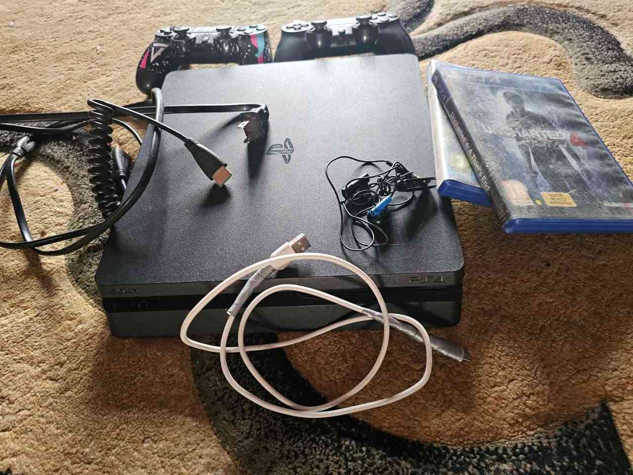 جهاز بلاي فور أميركي ريجن، وان 500 جيجا. ملحقات كاملة، نظيف ما مفتوح مع. قرصين، جي، تي، إيه، وأنشارتد. مع يدتين وكارتونته موجودة السعر  240 وبي مجال النجف, العراق


**إذا كنت صاحب هذا الإعلان وتريد حذفه لأي سبب، رجاءا أرسل رسالة إلى الدعم الفني**