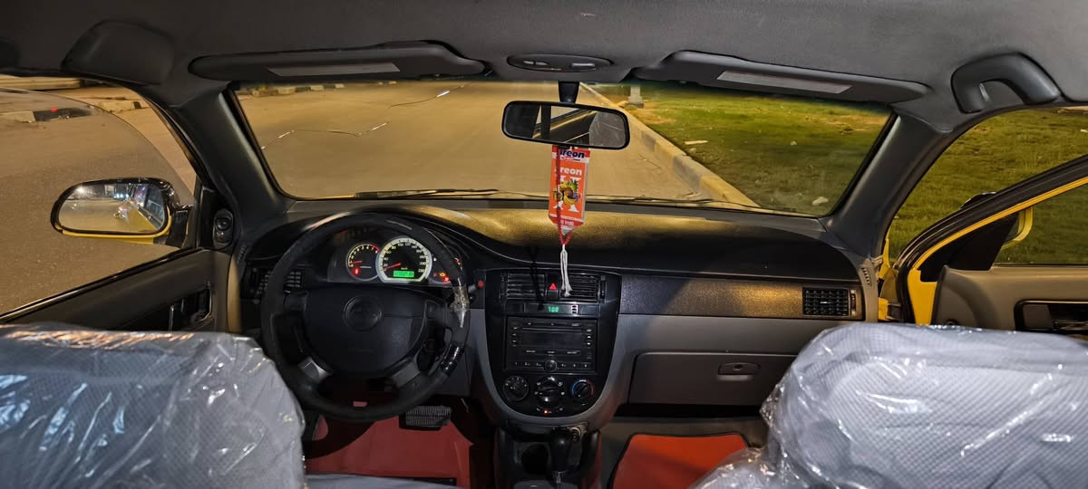 السلام عليكم 
اوبترا 2012رقم صدامي ذي قار 
مطلوبه للمصرف
راعيه موجود بل ناصريه 
ابيع عله وضعهه 
كير مكينه حداده تبريد تخم تاير دواخل كله جاهزه السياره 
للبيع او مراوس ترهم 
مكاني بصره 
***********
