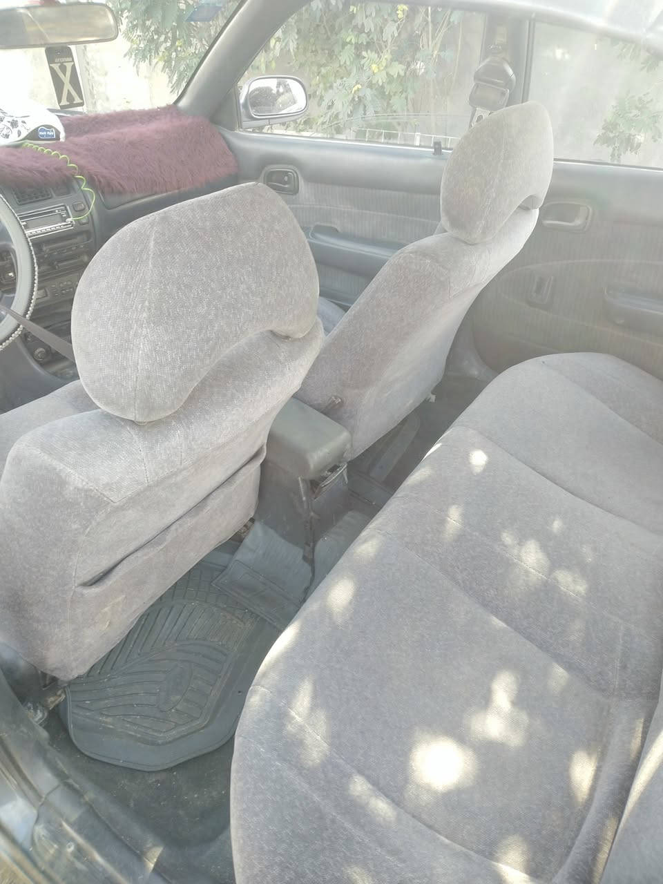 كورلا موديل 92 للبيع مكفوله من الضربه رقم بغداد صبغ للجماليه سياره نضيفه مال بيت مال جناي مكلف بلنشر رقم صاحب السياره ***********
