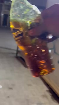 منتوج احمر خفيف واصل السعر 450 07709718463