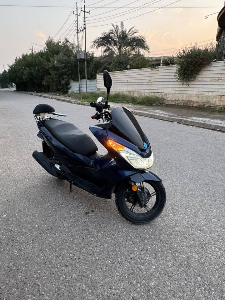 السلام عليكم للبيع بيسي اكس جيل الثاني بصمة دراجة بحالة الوكالة كلهة بلادية مكينة فول شلعة ومعدل اشك الكاع موصافات حساس زدحام حساس ستان تتفئة بل يدات دراجة جديدة وحلوة اوراقهة كاملة السعر مليون / و 600 وبيهة مجال عنوان بغداد بلديات رقم ***********
