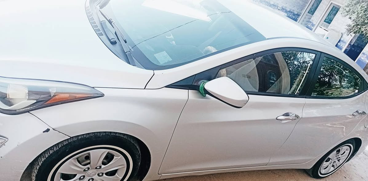 سلام عليكم النترا 2016 وارد امريكي 
لون سلفر مكينه 1800 مكفوله 
سنويه 2029 حادثها بنيد بدون دواخل والجاملغ امامي راجع بارد ليبل واحد كوله شاشه وكامره 
تخم تاير خط ابيض اصلي +دوشمه جديده + تبريد ثلج 
مكفوله من الصبغ عدا البنيد والجاملغ بارد رقم بابل دولي هزه جديده باسمي مداور ثاني يوم 
امانه الله السياره نظيفه مال بيت 
للاستفسار  ((*********** )) 
السعر 115 وبيه مجال
