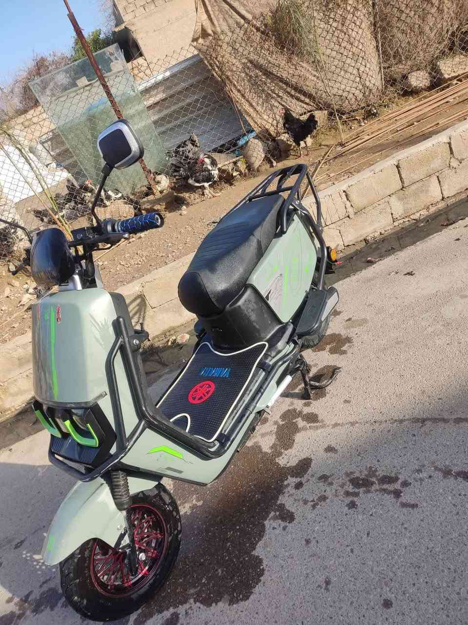 دراجة شحن للبيع لون زيتوني شرط مكاني موصل نضافة كدام العين سعر 600 وبيها مجال  ***********
