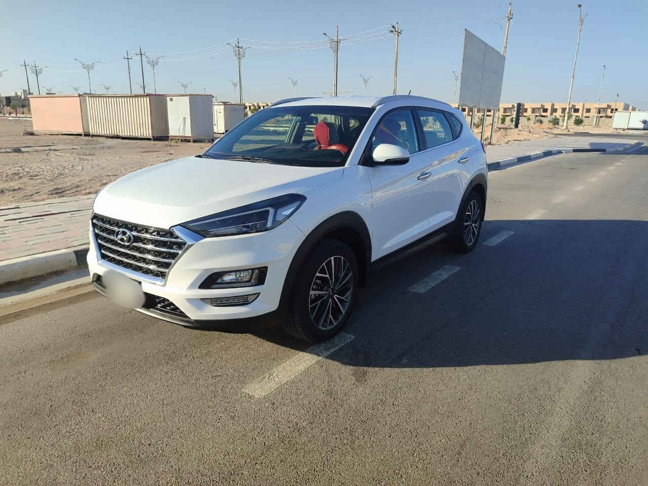 السلام عليكم
توسان خليجي شركة 2020
ضربة بسيطة بالجاملغ الايمن
ماشية 69 الف كم
السعر 190 
للاستفسار مبايل ***********
