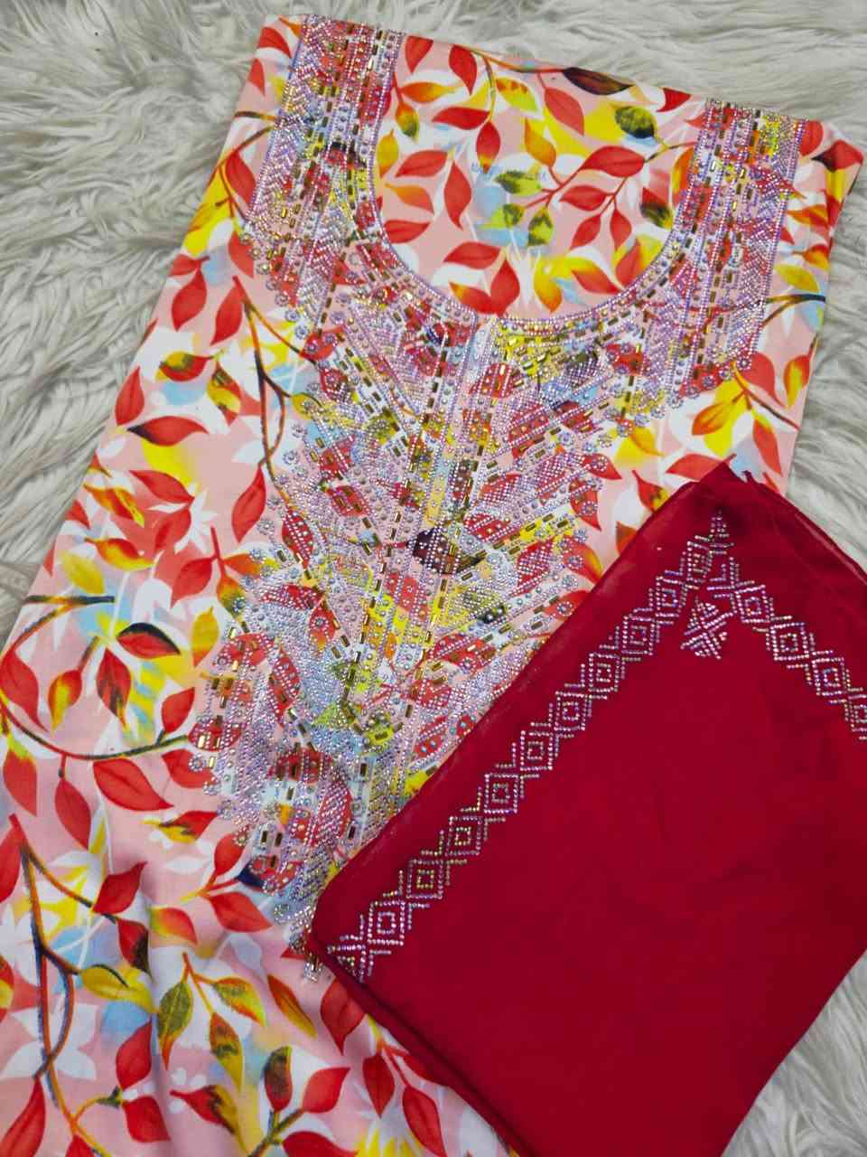 حبايب مخاوير العيد راح توصل الحجز مسبق بدون احراج
مخاوير حرير اندنوسي مع شال  فوول فوول حجر vip 
السعر القطعة == 25.000  خمسه وعشرين الف  
البظاعه موجود يوم الخميس انشاالله والحجز من هسه كميات قليل


**إذا كنت صاحب هذا الإعلان وتريد حذفه لأي سبب، رجاءا أرسل رسالة إلى الدعم الفني**