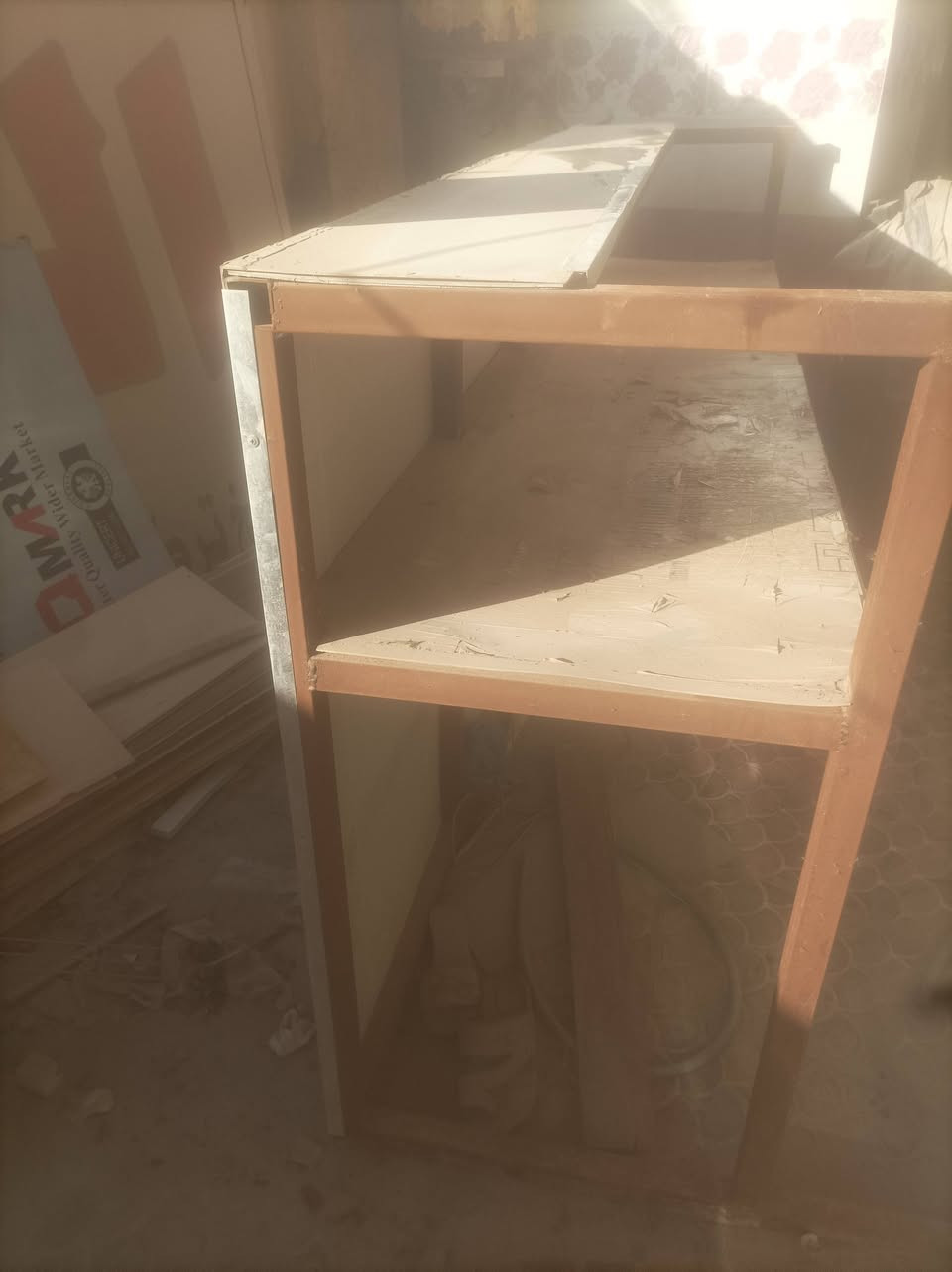 السلام عليكم..
ميز محل عرضه 240سم مصمم واجهه محل يصير لأمور متعددة هيكل حديد ومغلف كابون المنيوم للبيع مكان بابل مركز المدينة ***********
