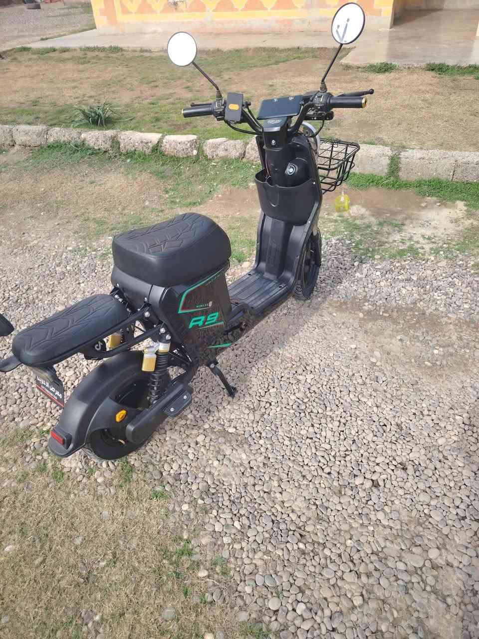 ألسلام وعليكم R9 اللبيع باتريات اصليات 32واط موديل 2025نضيف الستفسار عل ***********
