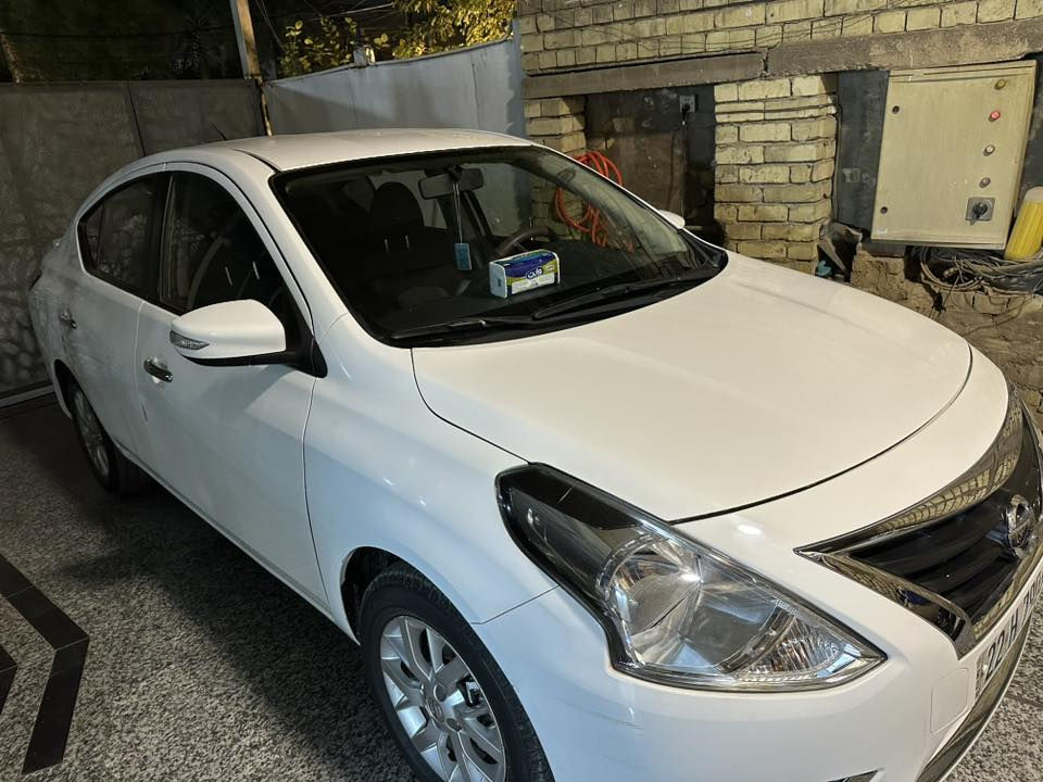 السلام عليكم
نيسان سني 2023 
رقم اربيل 
ماشية 50 الف
تخم تايرات جديد
بيهة ضربة موضحة بالمنشور 
السعر 118 وبيها مجال
***********
