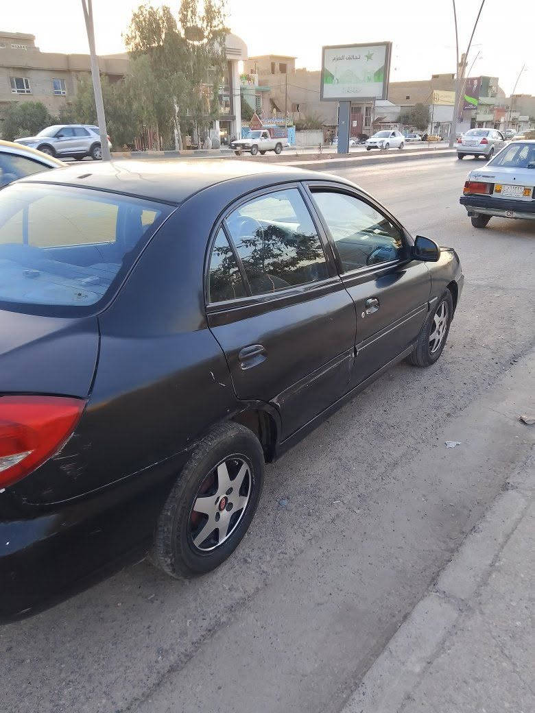 السلام عليكم كيا ريو 2004 تبريد شغال ناقص بس بانكه مصبوغه احزام رقم نينوى الماني موصل ***********
