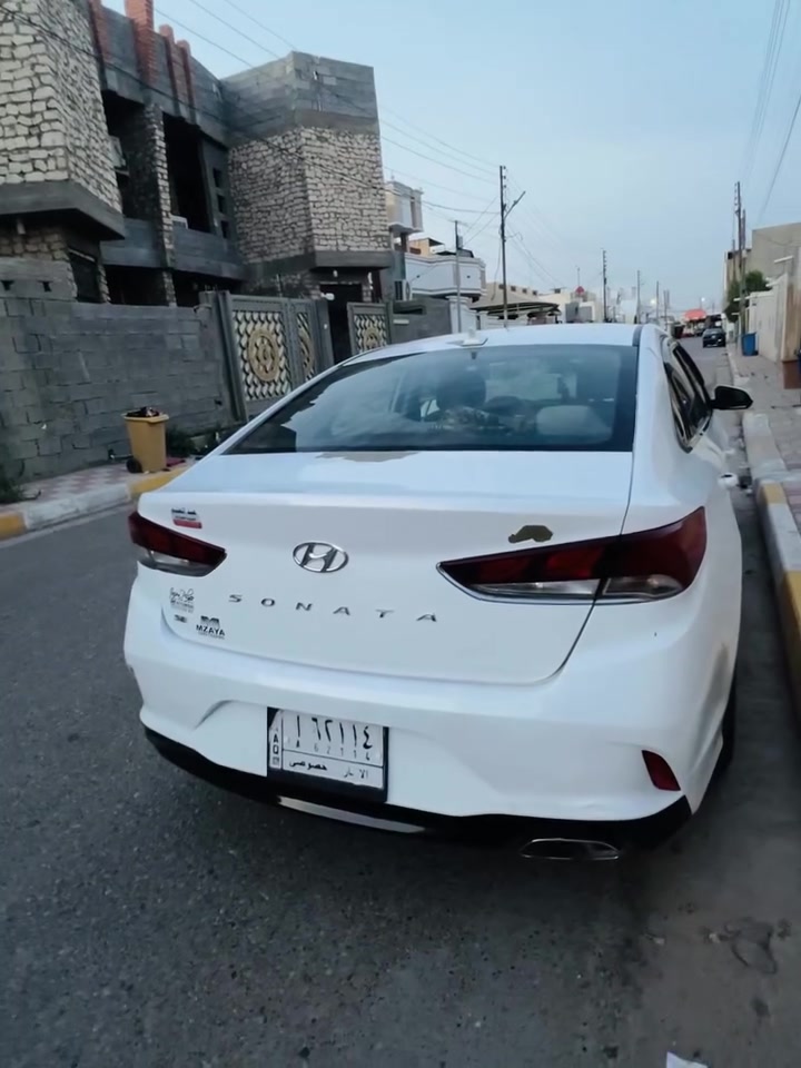 سوناتا للبيع موديل 2018 امريكي نظيفه كلش وجاهزه من كلشي  محرك 2400رقم انبار بيه ضربه في امريكا جاملغ  السعر 115وبي مجال لتواصل على الرقم ‭0780 972 4023‬
