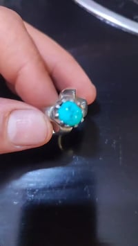 فيروز نيشابوري للبيع السعر خاص  07830828761