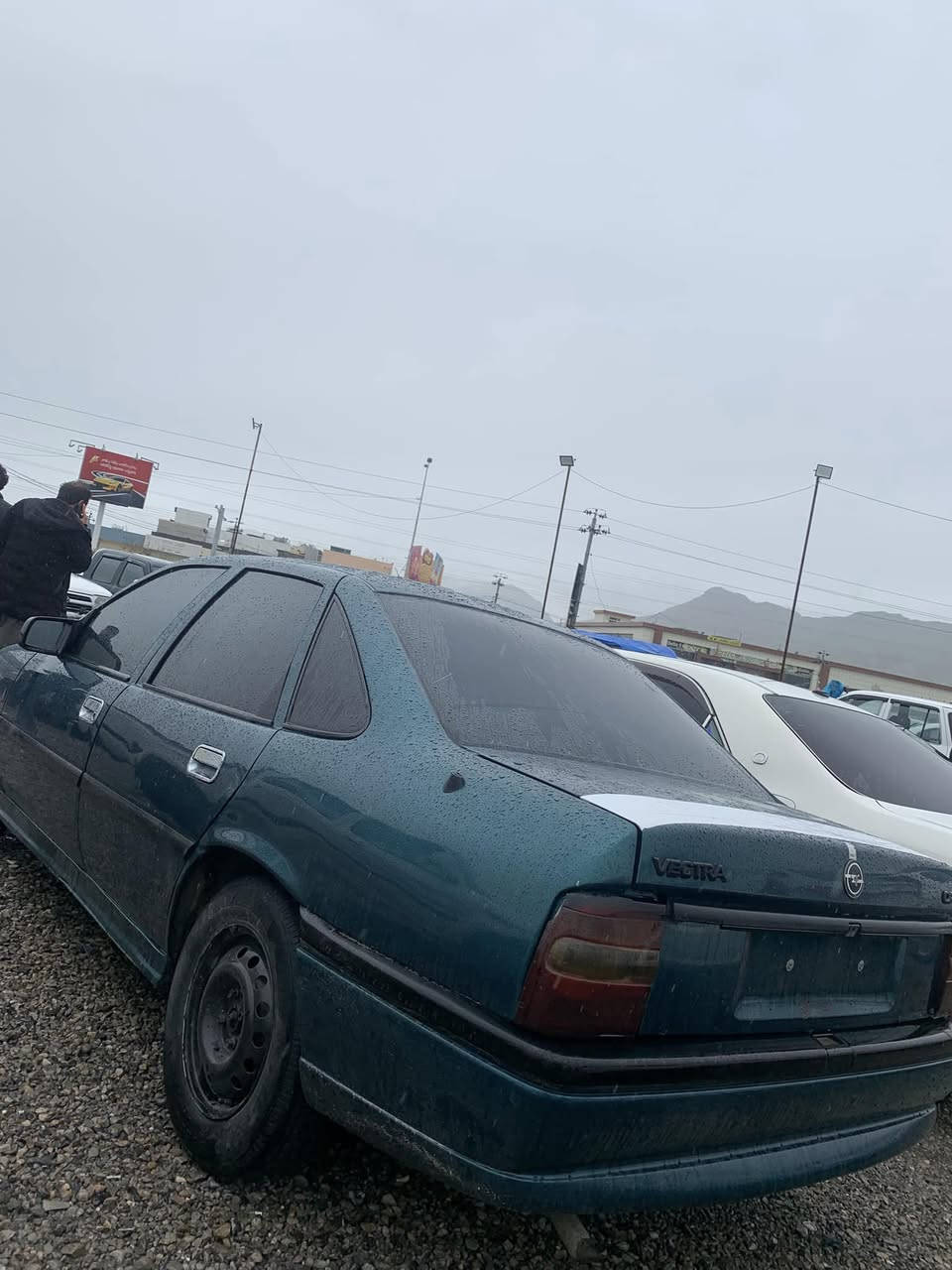 ئۆپڵ مەکینە ,20,
مۆدیل,1994,
موسوبڕاوە بەشەرت,سڵاید,سوکان ئێڕباگ,
کارەبای مەزبوتە ,
بەس پاوەری تەواو نیە ماباقی هیچ تر نیە ,
حلوجە,لە دەورو بەری,ڕانیەم,
ژ،***********
نرخ,16محاملە
