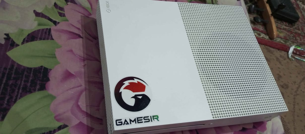 للبيع Xbox One S نظيف جداً
الذاكرة: 1 تيرا (1TB).(بعده لوك ستيكر ما مفتوح)

(لا تنسه وتكول ليش غالي تره 1تيره+شهرين كيم باص مجاني+ما تشتري لا تعمل اخي الكريم)

الحالة: شرط النظافة، أصلي غير مفتوح ولا مصلح بعده بلكاته.
الملحقات: يد تحكم + ماوس RGB.
السعر: (210 وبي مجال بسيط الطيبين ابو170 وا ابو 160 اطلع كبل)
العنوان: (نجف لا يوجد توصيل)
رقم الهاتف: (***********) تواصل وتساب او على خاص النجف, العراق
