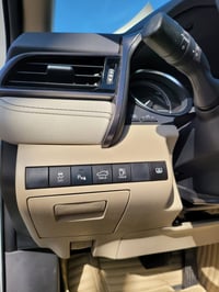 كامري ٢٠٢٣ • ماشي ٤٩الف • هيبريد