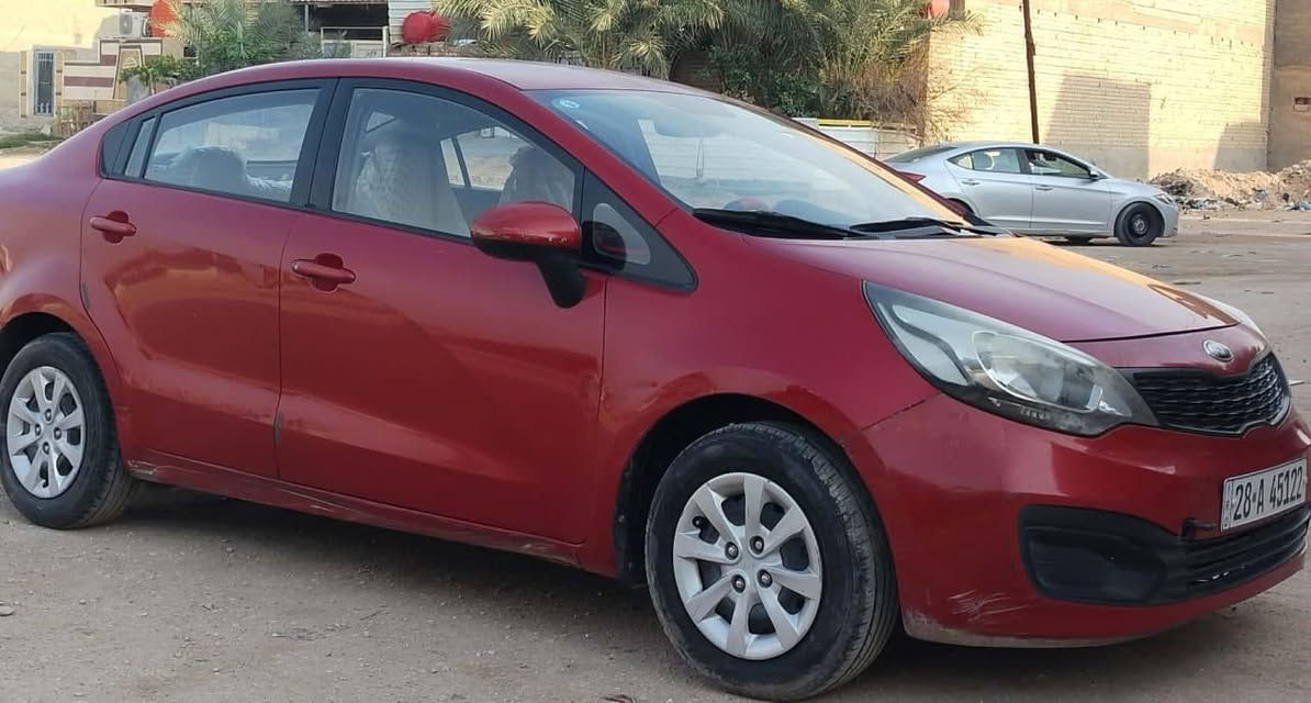 كيا ريو موديل ٢٠١٣خليجي بيها قطعتين كلير مكينه ١٦٠٠السياره حلوه ونضيفه استخدام شخصي من لبيت لدوام مكان السياره كربلاء السعر ٨٠$وبيها مجال حك الجيه وبخدمتكم التواصل ***********
