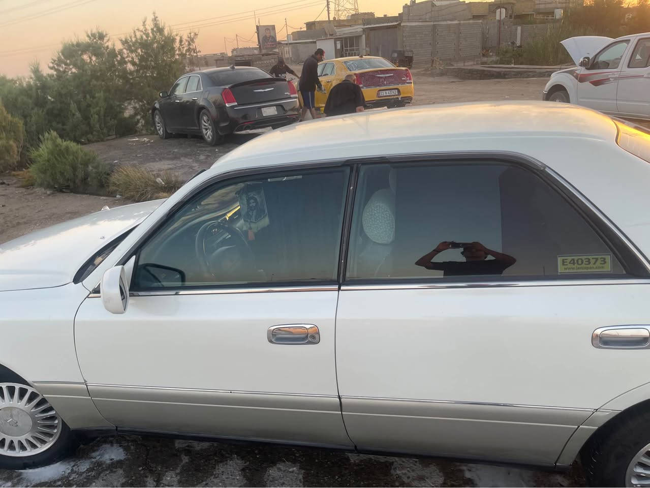 سلام عليكم سياره راس ثور فلات ٩٧ سياره مال بيت حلوه مرتبه على حبايه ونص لا خياسات ولا ضربه سياره مكفوله بيها رشات صبغ جماليه  بل جاملغ بدون معجون سياوه حداده تخم تاير كارتون حداده طوبه كهربائيات على حبايه ونص شاشه كار بلي كير ابو الحيه كرستال اصل فول عدا تنته سيره ربع دينار ماذب عليه مكينه ٣٠٠٠فيشتين بل كارترن كير بل جيس سياره فقط نقل جثه بدنه كامله رقم نكليزي تحويل ثاني يوم سنويه ل٣٠ راعيها يمي رايد تحويل اقل من شهر ٧٧بيه مجال قليل حك جيه للستفسار *********** Singapore
