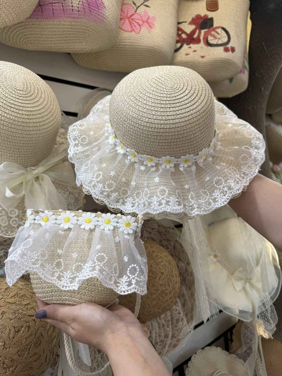 بۆ ئەم جەژنە 😍با منداڵەکەت لەهەموان جیاواز بێت 

سێتی کڵاو جانتای منداڵان دانسقەو جیاواز بەکوالێتیەکی بەرز 

تەنها لە ڕۆسێل بەردەستە ✅✅

کەلار /فەرمانبەران 

#new #reels #kalar #foryou #explore #اکسپلور_اینستاگرام #سلێمانی_دووکان_قەرەداخ_ڕانیە_قەڵادێ_دەربەندیخان_سەیدسادق_چوارتا_چەمچەماڵ_کەلار_کفری_ماوەت_شارباژێڕ #reelsvideoシ


**إذا كنت صاحب هذا الإعلان وتريد حذفه لأي سبب، رجاءا أرسل رسالة إلى الدعم الفني**