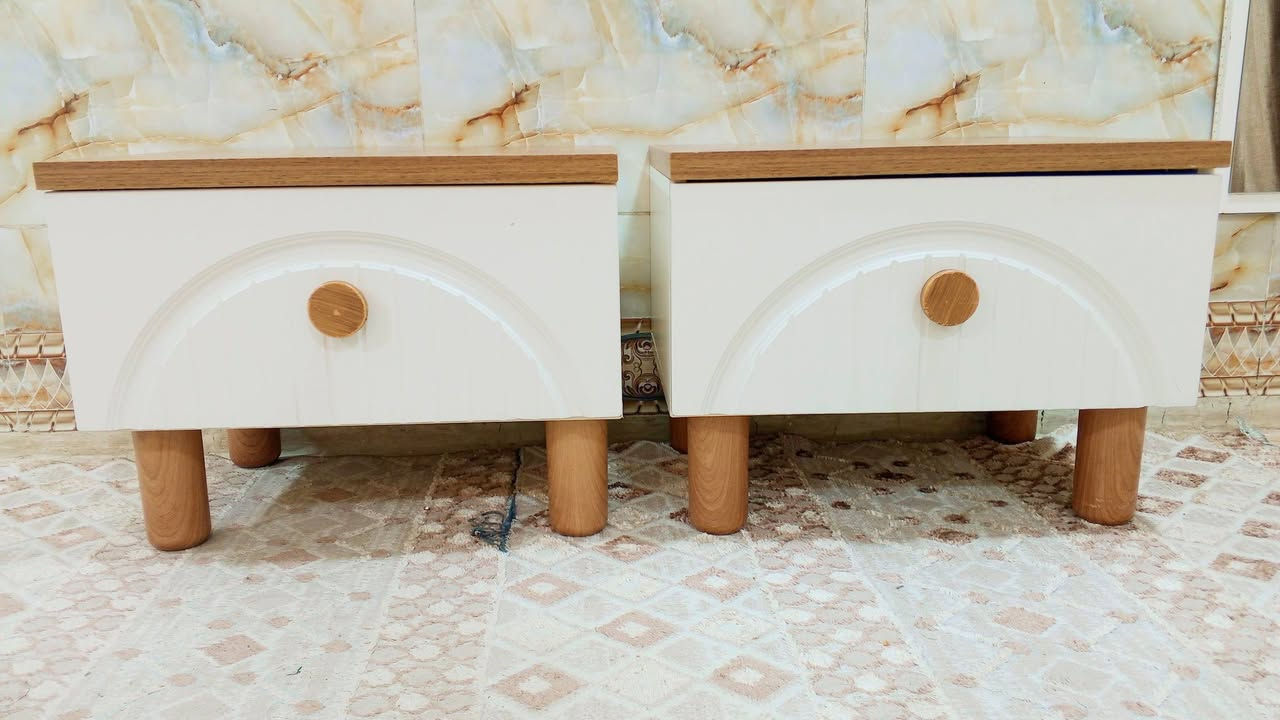 چرباية نظيف للغاية ، خزن چك حديد درجة اولى
كومدي عدد 2 
ميـز نظيف جدا
السعر 325 الف بيها مجال...
بغداد الغزالية 
للتواصل 
***********
