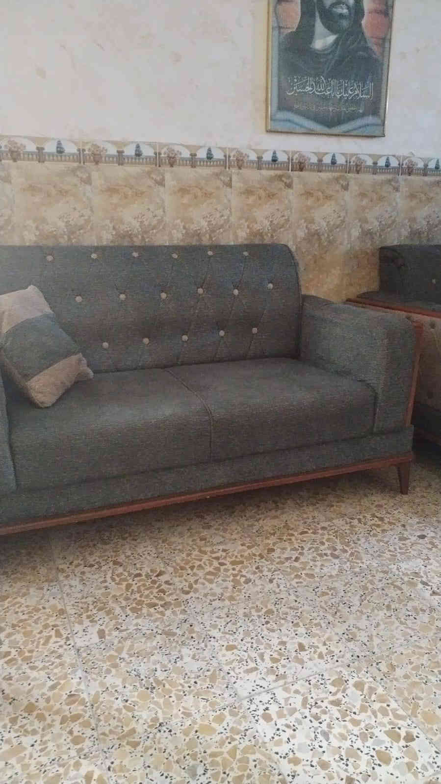 السلام عليكم تخم للبيع سعره 700 الف وبي مجال شي قليل مكاني بغداد الحسينيه  ***********
