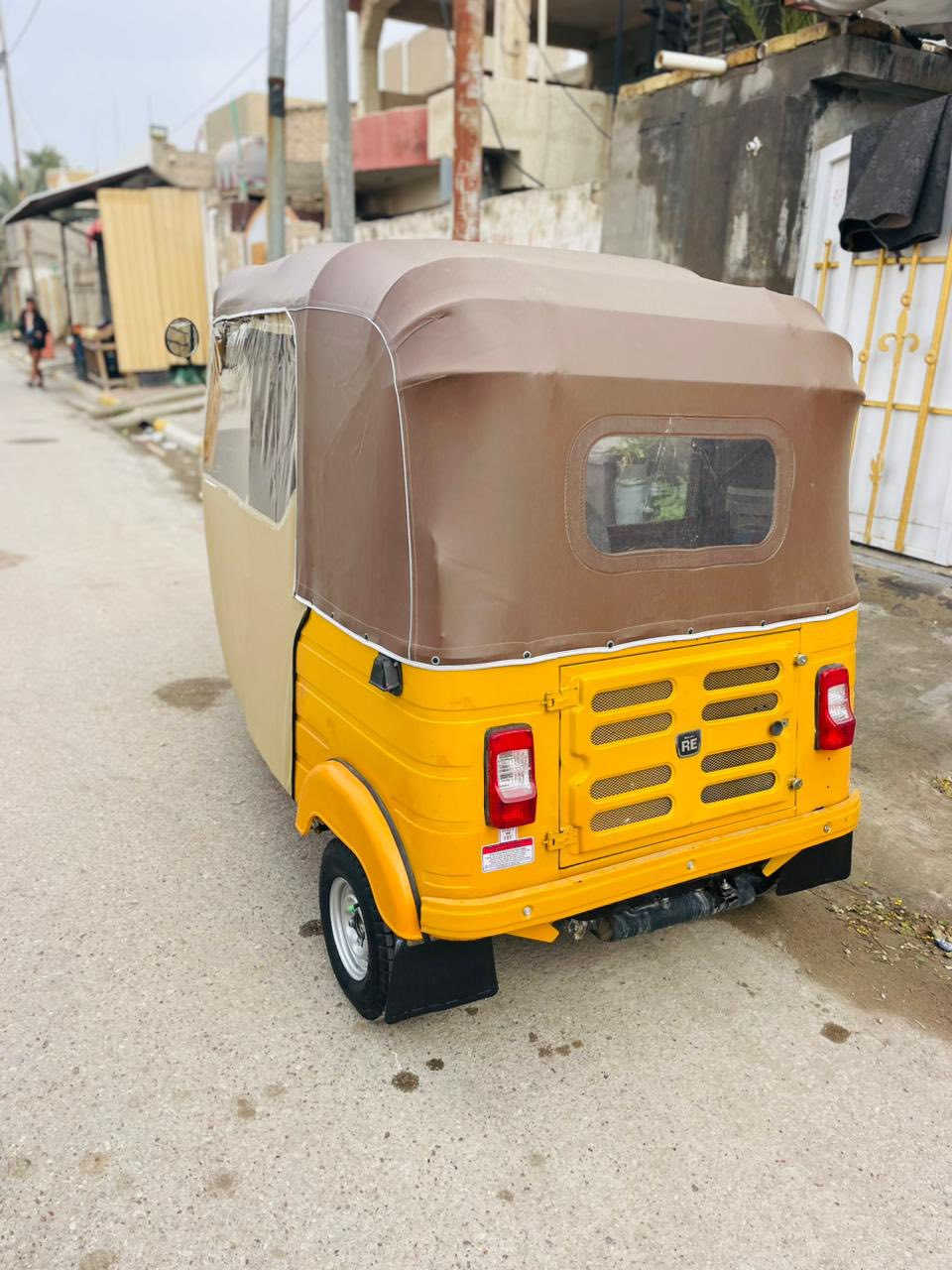 السلام عليكم
تكتك موديل 18وراق الحد ترقيم مكفوله 
معمره تعمير فقط دواسات 
 مكينه 
كله شركه مجفته مكفوله عامه 
تعمير كله حديد 🚗🚎
سعره 4500وبيه مجال$
مكان واسط نعمانيه ***********

‭0776 838 1287‬
