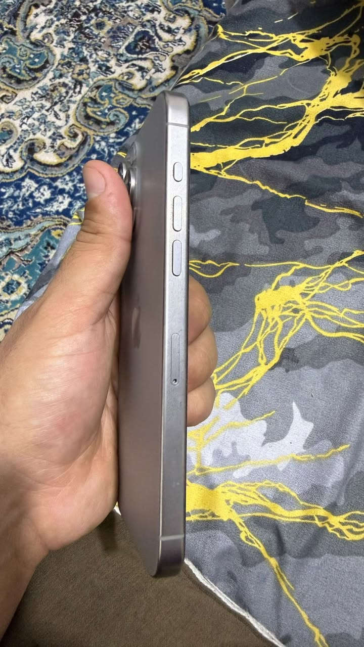 ايفون 15 برو ماكس
نظافه 100‎%‎ 
بطاريه 86 
ذاكره 256 
السعر مليون و100 وبي مجال
تواصل ‭0771 781 8000‬
