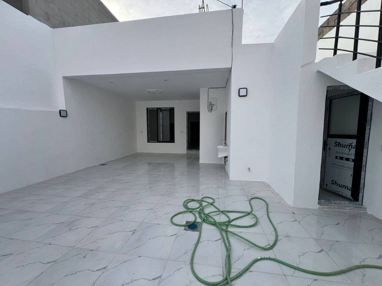 منزل للبيع في أربيل منطقة باداوه 165م قرب شارع 100
يتكون:-
2غرفة
أستقبال
صالة
مطبخ
مجموعة صحيات 
للاستفسار:-
***********
***********
**************
في حال لم يتوافق العقار مع رغبتكم او لم يكن بقدر امكانيتكم زوروا موقعنا على تلكرام للتصفح على اكثر عدد من العقارات المتوفرة•https://t.me/mohamedaqarat1

5دفاتر90ورقة
