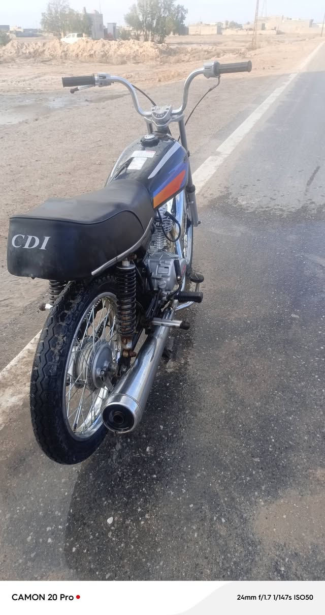 سلام عليكم دراجه ايراني رابيدو كفاله من الفتح تجيب وياك مصلح وتفحص ادوات ادوات ويلاته بلجيس تعال وشوف بعينك سعر 500 وبيهء مجال مكان  البصره قضاء الدير رقم  ‏‪***********‬‏
