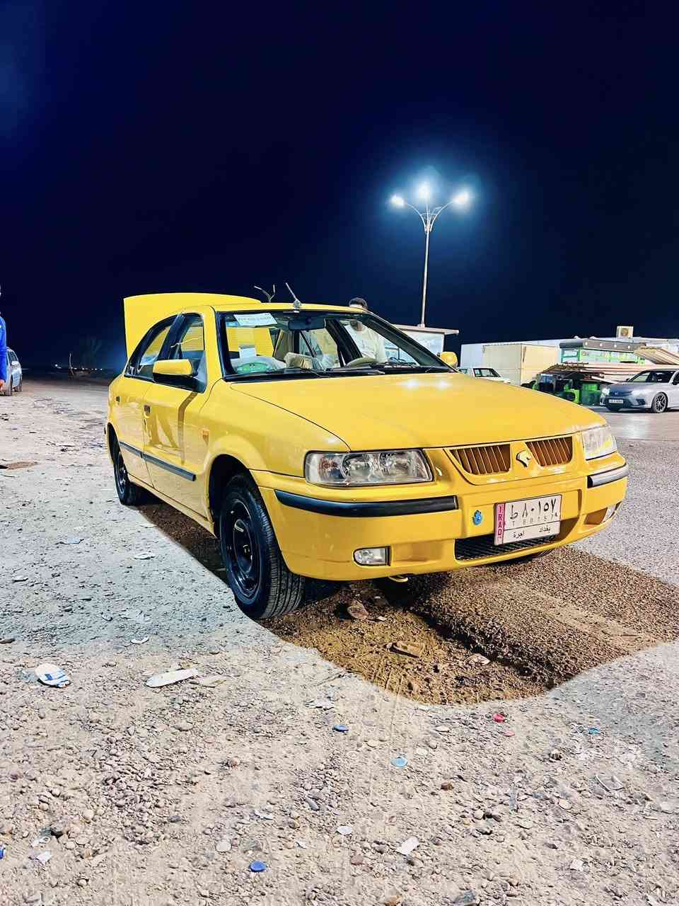 سمند 2012 
بيها بنيد مبدل
وجاملغ خلفي مصبوغ
مكان السياره بغداد 
الامين الثانيه 
***********
