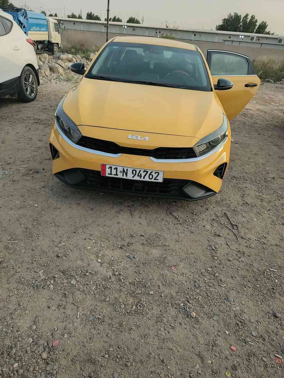 سلام عليكم عندي فورتي 23سياره كنديه سياره حادثه بل بجيم موضحه بل صوره بدل بيه بدنه او دعاميه السياره كلش نضيفه الله شاهد سعره114او بيه مجال او بيه منضومه غاز او هذه رقمي اليحب ايتواصل وياي ***********عل رصيد او وتساب 
السياره بسمي شرط ثاني يوم احول عنواني حي الجهاد قرب مطار بغداد
