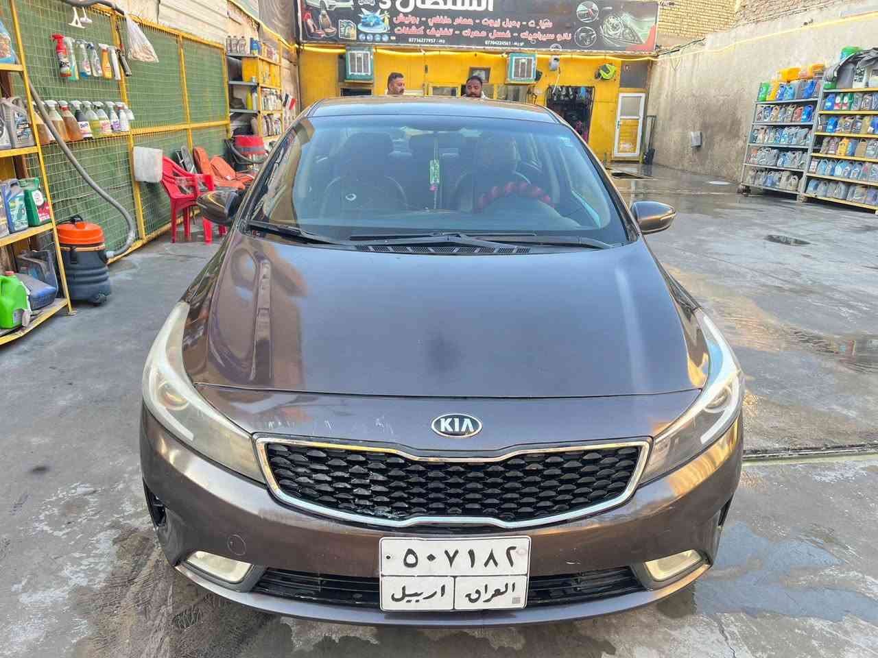 السلام عليكم
كيا فورتي موديل ٢٠١٨
وارد أمريكي 
حادث ٣ قطع صبغ و باب السايق تبديل 
محرك ٢٠٠٠دوش 
كير ATM 
٦نمر 
نص فول 
بصمه عمل 
السيارة نظيفه 
السعر ١١٨ بيها مجال 
المكان بغداد 
للإستفسار ***********
