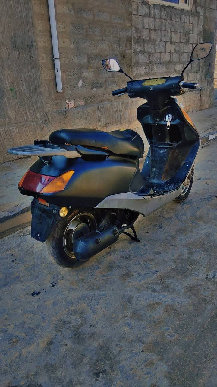 سبايسي موديل 2020 سرعته 120 ماطور كله بل شرط محرك ناعم فول نشاط كهربائيات وسلف ودشبول كله  شغال ماطور فول نضافه شلعه قويه بس معدل ضعيف ماطور مابيه اي عطل أو نقص سعره 150 بيه مجال قليل كركوك قادسيه الثانيه الرقم ***********
