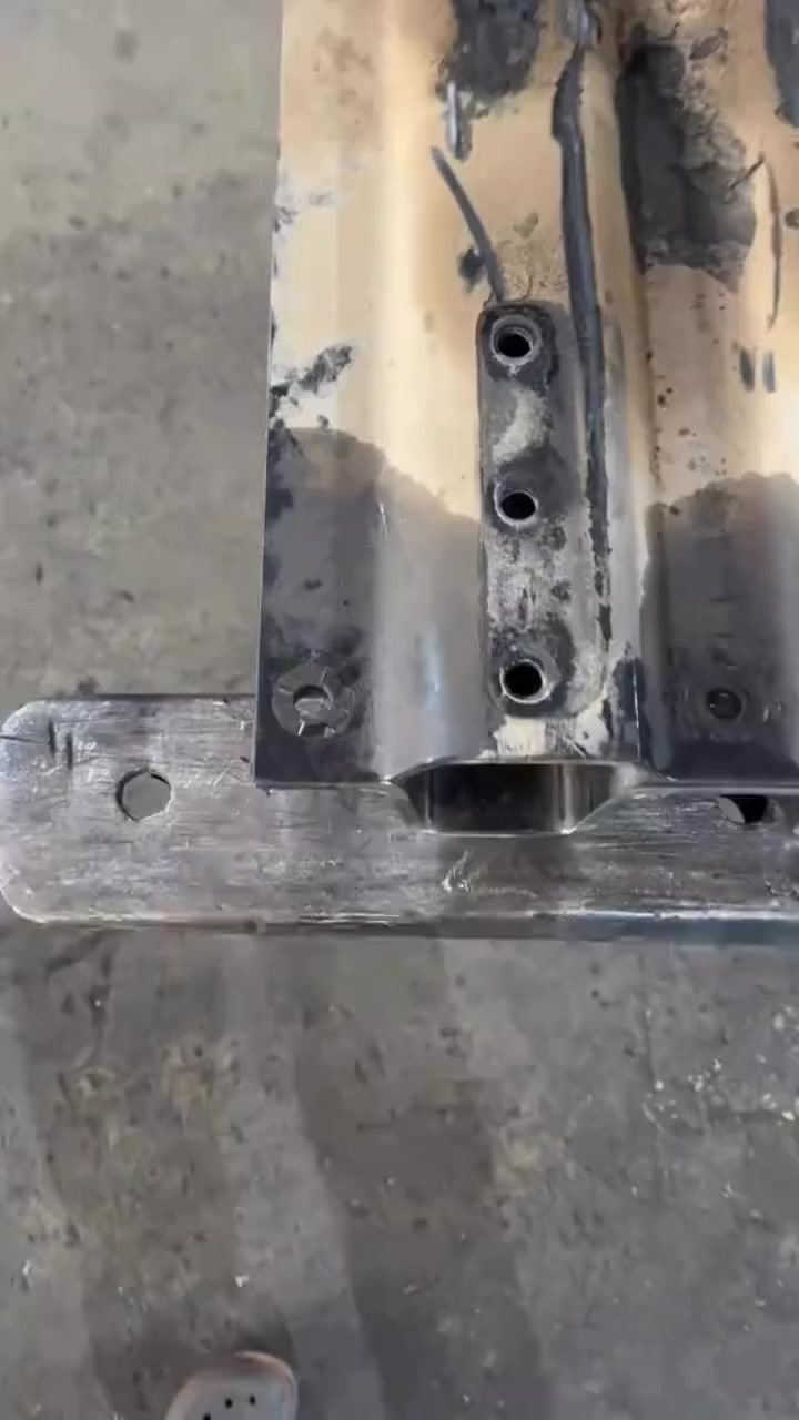 🔩 مؤسسة أيمن الصياد للتجارة والصناعة وتشكيل المعادن بالليزر 🔩
💎 أعلى جودة – ضمان مدى الحياة – تصنيع ليزر احترافي

📢 متوفر الآن بجميع المقاسات:
✅ علايات M4 مصرى بمواصفات المانى 
✅ مقاسات: 5 سم – 8 سم – 10 سم – 15 سم
✅ خامات قوية + تقفيل صناعي بجودة عالية
✅ تصنيع ليزر دقيق + ضمان مدى الحياة 💯

🚚 توصيل لجميع المحافظات داخل وخارج الجمهورية

📍 العنوان: المنصورة – السنبلاوين – طريق الزقازيق (قبل مدخل منشية جبران)
📞 للطلب والاستفسار: 01006998019

💬 اطلب كميتك دلوقتي واحنا نوردلك بسرعة وجودة تليق باسم أيمن الصياد 💪🔥

✳️ أيمن الصياد = ثقة الحديد مدى الحياة 🏆


**إذا كنت صاحب هذا الإعلان وتريد حذفه لأي سبب، رجاءا أرسل رسالة إلى الدعم الفني**