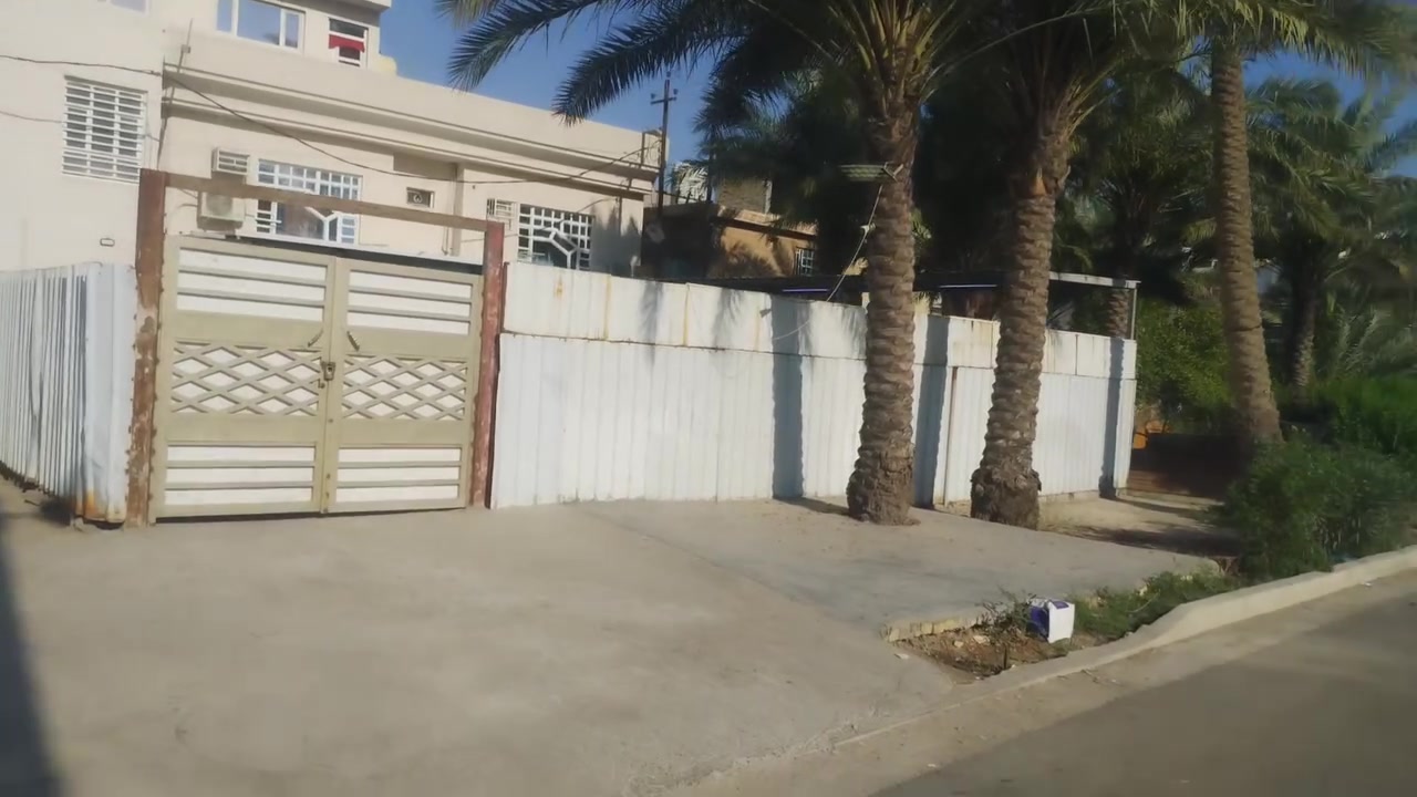 سلام وعليكم بيت معا عماره لبيع شغل درج أوله ايجاره 3مليون  3طوابق  اني صاحب الدار وهاذه  رقمي *********** منطقت الثعالبه شارع البازيخانه شار الستالاف مقابيل البانزيخانه الشراي يتصل
