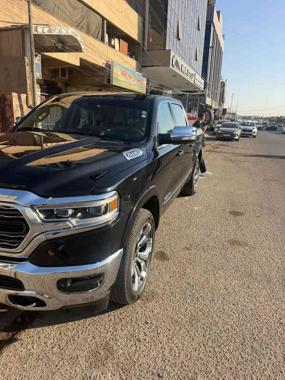 دوج رام 2021 لمتدد اعلى فئه ( خـليـجـي )
رام بوكس جنط جانبية 
م خليجي  وكالة هارلم رقم اربيل

 بأسمي مكفولة كفاله عامه فول مواصفات 

السعر  420 $

دوج رام 1500 لمتد 

الموديل 2021 . (خليجي) . 

العداد :  77 الف 

المحرك : V8 5.7L .

بصمات 

المواصفات :

* دفع رباعي 4x4. فور ويل

* رادار تفاعلي مع مانع تصادم. 

* نقطة عمياء. 

* تحذير الخروج عن المسار.

* 5 كاميرات (360) درجة. 

* لوحة القیادة دیجیتال.

* استطفاف ذكي (اوتوپارك).

* دوسات جانبية كهربائية.

* المصابيح الأمامية زنون.

* كشافات الضباب زنون. 

* المصابيح الأمامية والمصابيح الخلفية LED. 

* دخول ذكي (بصمة). 

* تشغيل عن بعد.

* مقاعد من الجلد الفاخر. 

* المقاعد كهربائية مع ميموري.

* المقاعد الأمامية تبريد وتدفئة. 

* المقاعد الخلفية تبريد وتدفئة. 

*الستيرن تدفئه 

* شاشة كبيرة 12 أنچ.

* نظام ملاحة نفكيشن GPS.

* حساسات امامية وخلفية.

* سقف بانوراما.

* مانع تصادم خلفي. 

* مكيف خلفي.

*محدد سرعة.

* ويل كروم قياس 22 انج.

* مرايا كهربائية جانبية من الكروم قابلة للطي كهربائيا.

* شاحن موبايل لاسلكي (واير ليس).

* الشباك الخلفي كهربائي. 

* المرايا الجانبية تدفئة. 

* باب الصندوق كهربائي.

* غطاء من الجلد للصندوق الخلفي .

*رام بوكس (صناديق تخزين جانبيه)

* امكانية تعديل ارتفاع دواسات البنزين والبريك.

* هاند بريك كهربائي.

* جوبلسات جگات تصعد وتنزل 

* حساسات امامية. 

* حساسات خلفية. 

* مرايا مع خاصية التعتيم الذاتي. 

* مساحات تخزين إضافية 

للاتصال    *********** 
***********0 

مكان السياره بغداد  حي البنوك
