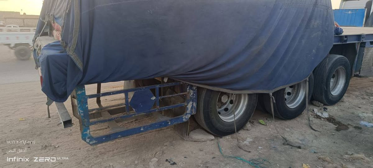 السلام عليكم مكلف بالنشر للبيع عربانه اوربيه ثلاث محاور مزوج بلادي شريط عمل دناگير اربعطعش اوربي مدور الوزن خفيف كاعيه بليت للاستفسار الاتصال على الرقم ***********
