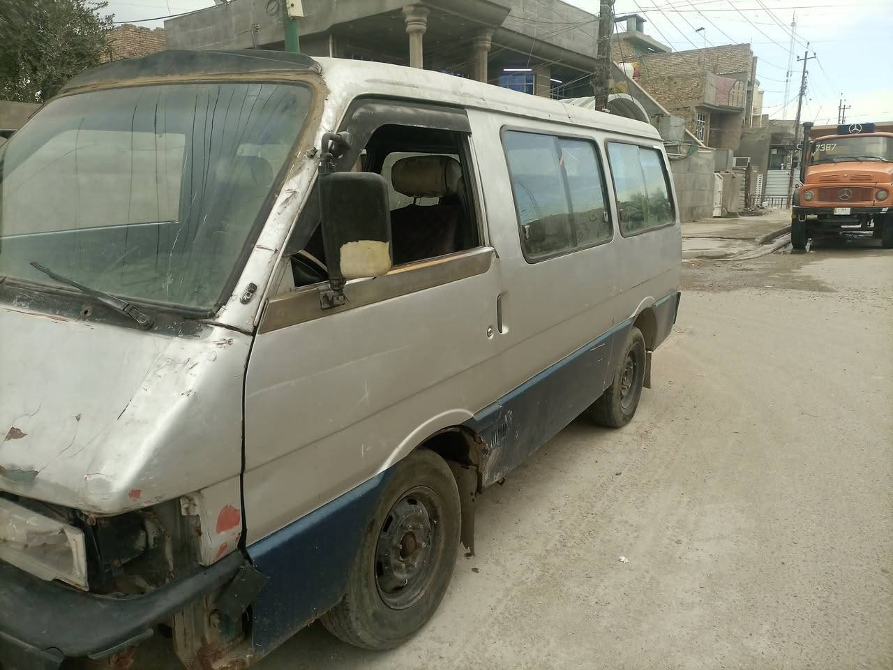 السلام عليكم كيا بسته موديل 93 رقم بغداد الماني تحويل ثاني يوم مكينه كير اكسن مكفوله سياره خير من الله 11راكب السعر 20بيه مجال الطيبين العنوان بغداد العماري رقم الهاتف ***********
