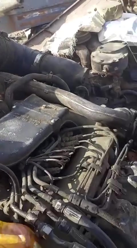 زيد علي
ماكينه ألبي
8 سلندر دبل سوبر

***********
‏‪***********‬‏
